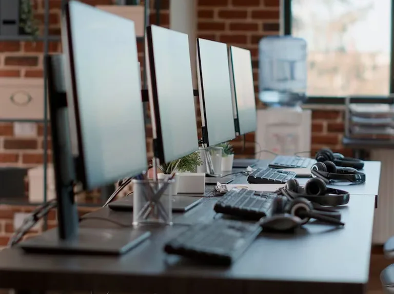 Computer Sales & Services